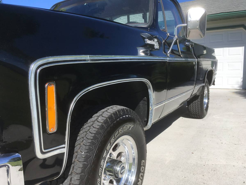 Illustration for article titled At $16,995, Could This 1976 Chevy Silverado 4X4 Shortbed Be a Truck You Might Long For?